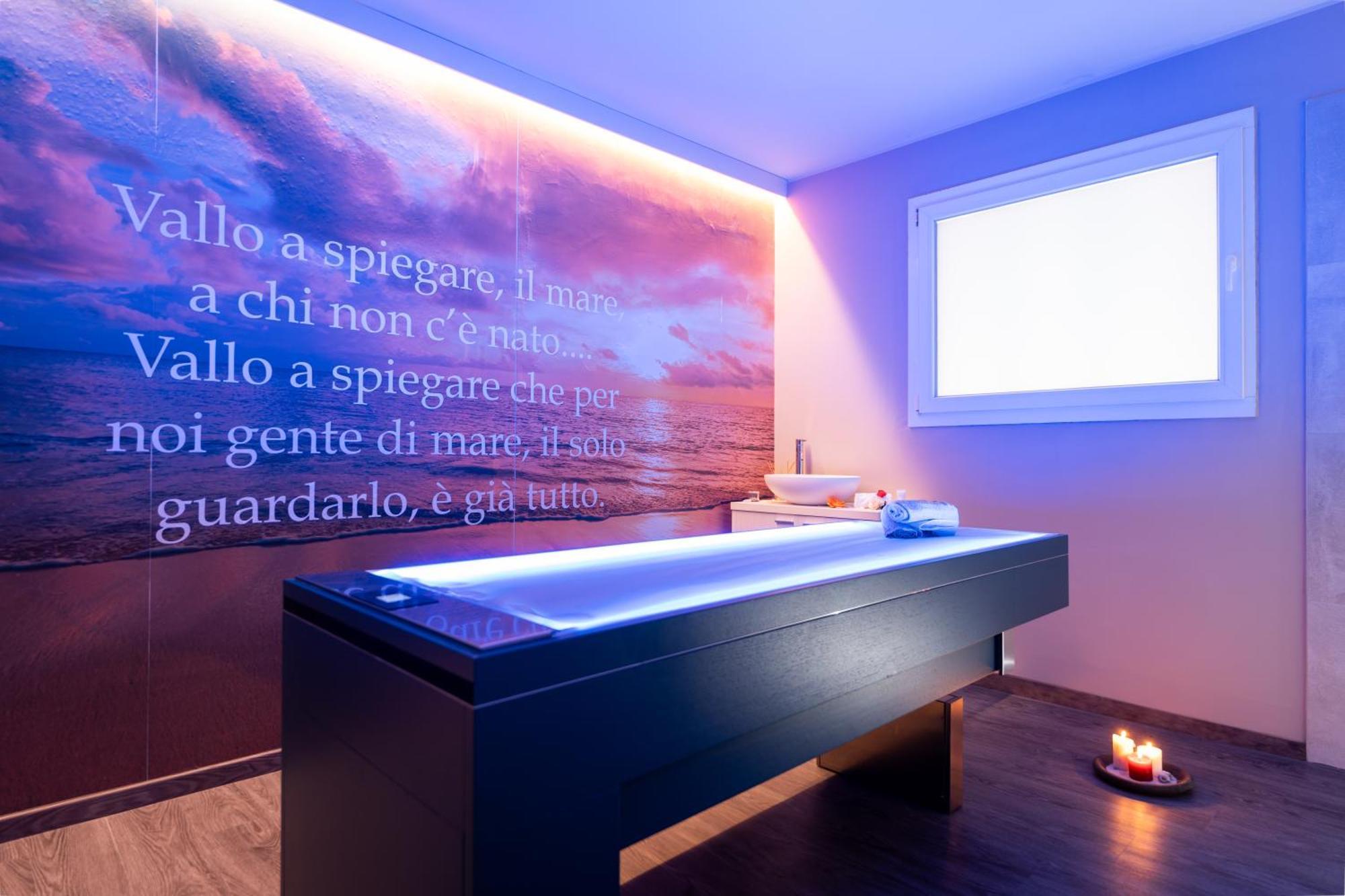 Aqa Palace Hotel 4*